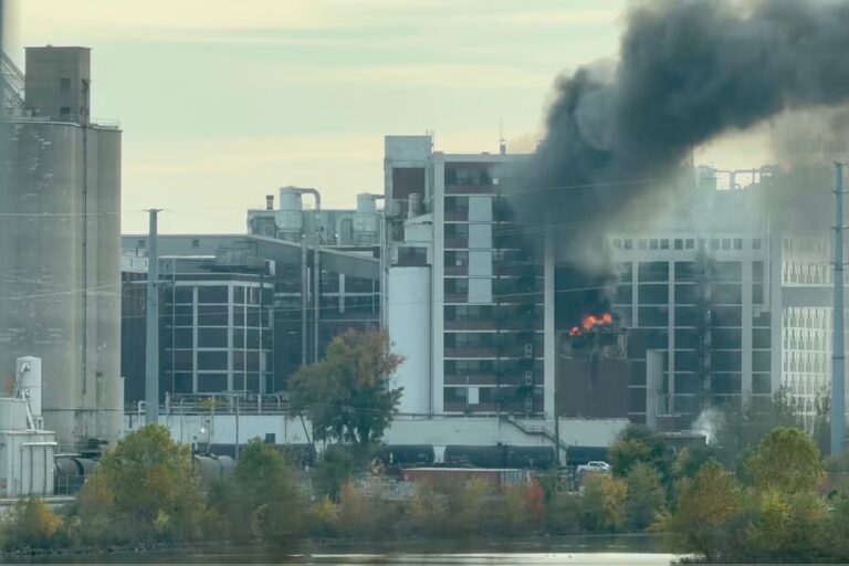 Quaker_Oats_Fire_Iowa_42631.jpg