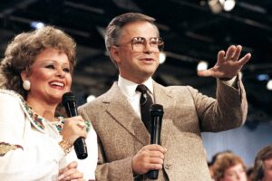 US_Obit_Jim_Bakker_997_2.jpg