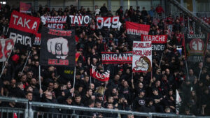 ac-milan-fans-27171792597573.jpg