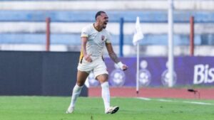 isl3-98461792154604.jpg