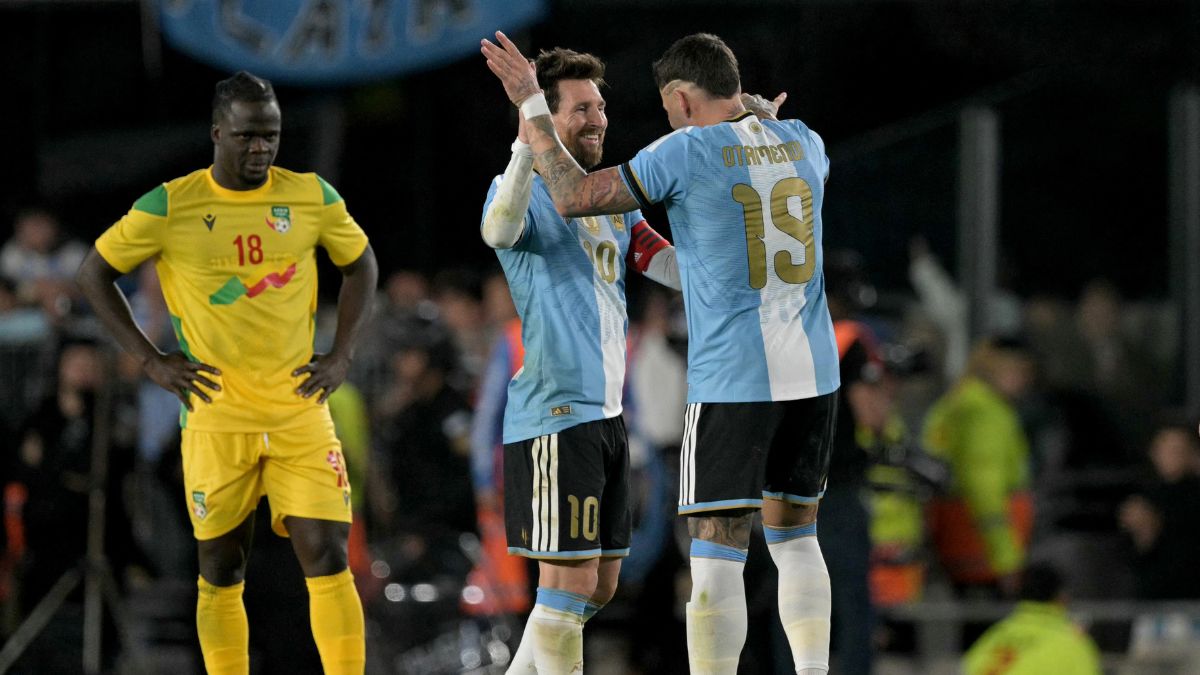 lionel-messi-23101791338689.jpg